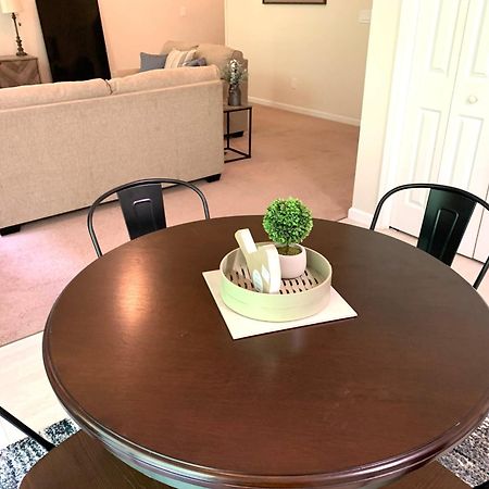 Enjoy This Amazing Home With Porch & Grill Near Dt Woodstock Værelse billede