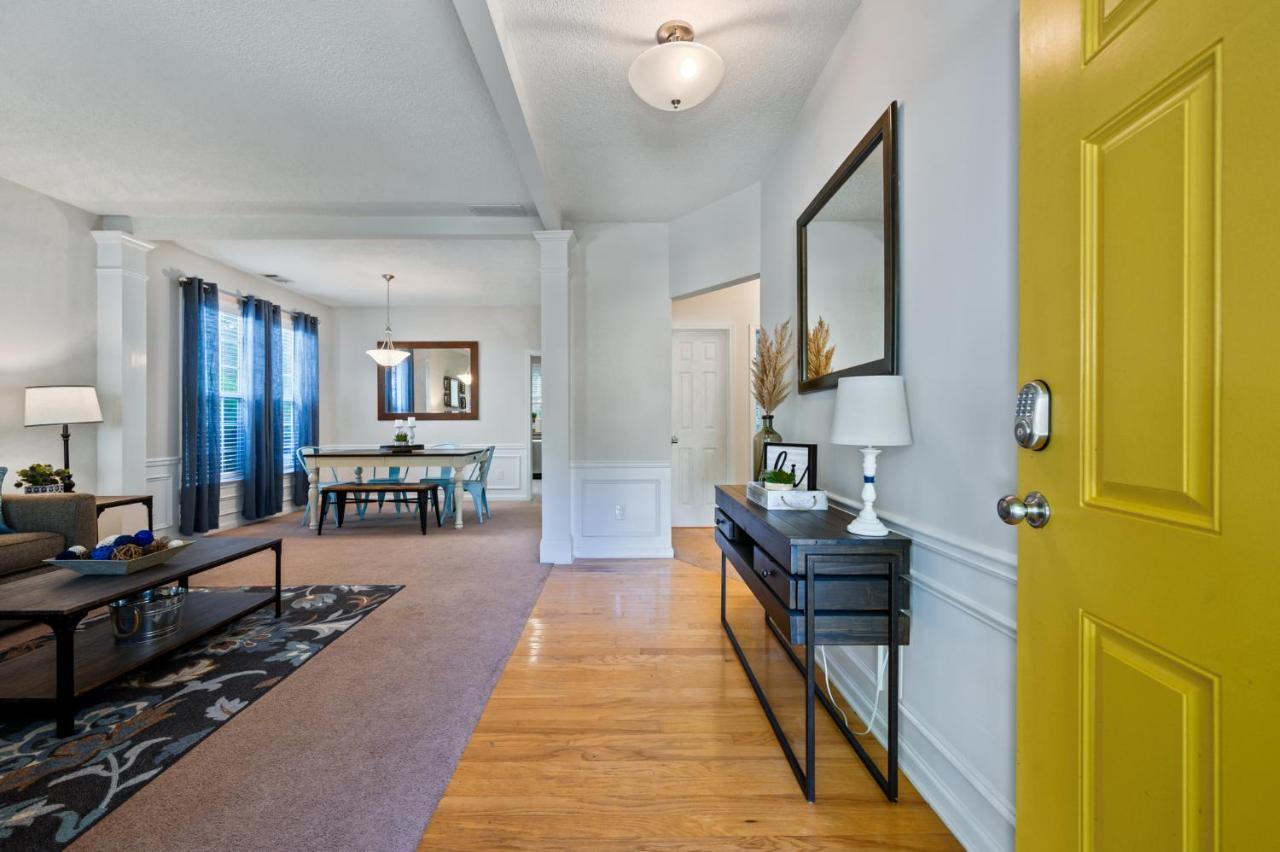 Enjoy This Amazing Home With Porch & Grill Near Dt Woodstock Eksteriør billede