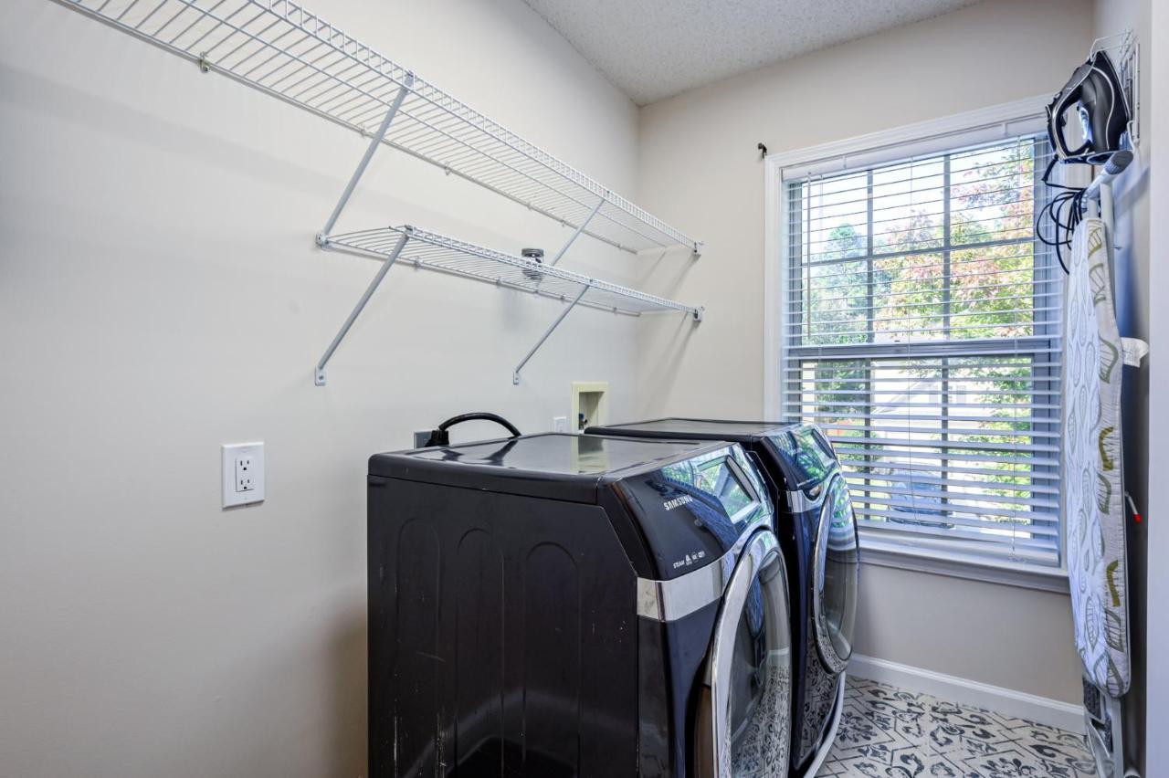 Enjoy This Amazing Home With Porch & Grill Near Dt Woodstock Eksteriør billede